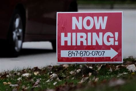 U.S. applications for jobless claims rise as labor market begins to show some signs of cooling